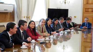 “Aliados naturales”: Chile Vamos cuestiona postura de republicanos sobre libertarios y los emplaza a reflexionar