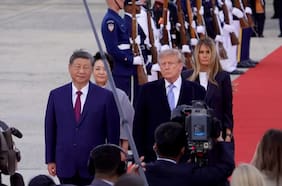Xi llega a Washington para comenzar su visita de Estado y recibe inusual bienvenida por parte de Trump