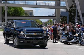 Trump llega a la corte de Miami para una comparecencia histórica