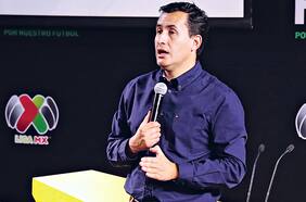 Enrique Osses: “Me costaría creer que hay una mafia en el arbitraje; me dolería mucho, pero no puedo descartarlo”