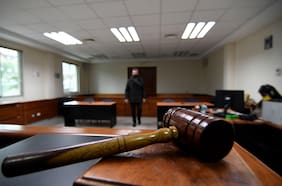 Corte de Iquique rechaza prisión preventiva contra exdetective de la PDI acusado de violar a detenida