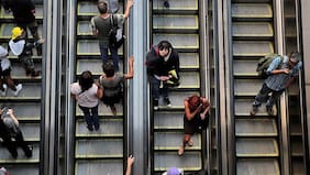 Crisis laboral: más del 75% de los trabajadores está dispuesto a tomar un empleo temporal para complementar ingresos