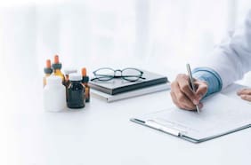 Zoom a licencias fraudulentas: Suseso identifica que 6.410 médicos dieron permisos estando con reposo