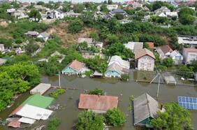 Imágenes de dron muestran las graves inundaciones en Jersón tras ataque a una represa