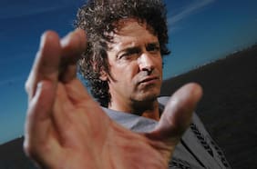 Adicciones, un bidet por la ventana y muerte: las confesiones de Gustavo Cerati