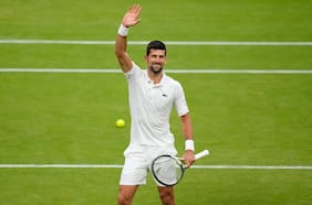 Novak Djokovic vuelve a hacer historia: el impresionante récord que el serbio le arrebata a Roger Federer en Wimbledon