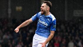 Continúa en racha: Ben Brereton asiste el gol de la victoria del Derby County en el Championship