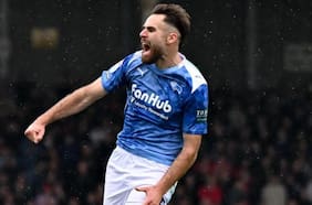 Continúa en racha: Ben Brereton asiste el gol de la victoria del Derby County en el Championship