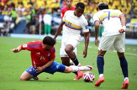 Últimos y desolados: la Roja de Gareca es humillada por Colombia en el horno de Barranquilla