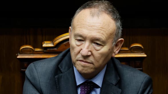 Rebaja tributaria “irrenunciable” provoca choque entre oficialismo y oposición por “Reconstrucción Nacional”