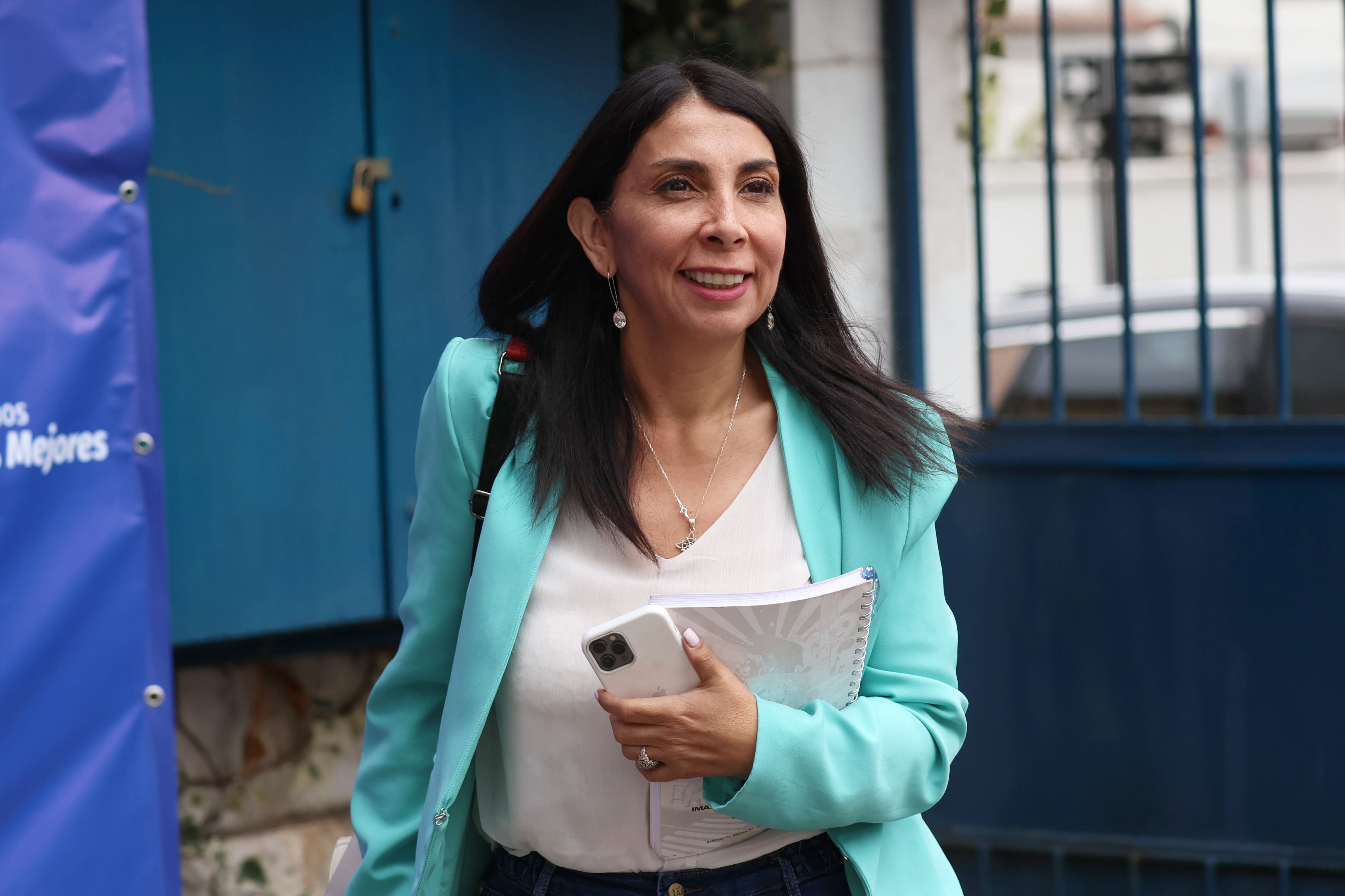 Karla Rubilar critica eliminación de “Yo Elijo Mi PC” y emplaza a Kast a cumplir compromiso de no recortar beneficios sociales