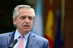 Gobierno de Argentina acusa a Chile de intentar “apropiarse” de plataforma continental