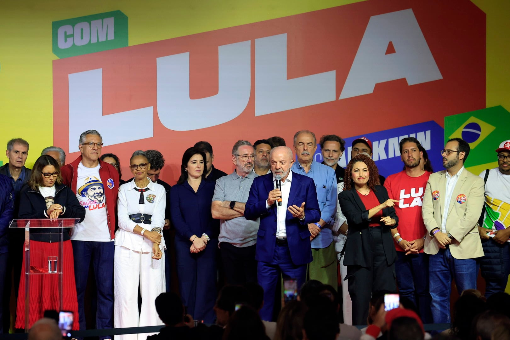 Lula “acorralado” por la “avalancha” del bolsonarismo: El complejo escenario para el presidente brasileño de cara al balotaje