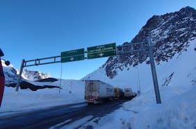 Paso Los Libertadores normaliza tránsito vehicular este sábado con restricciones para turistas en Portillo