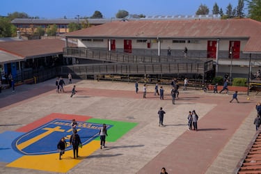 Aulas sin pantalla: colegios ajustan reglas para nueva medida