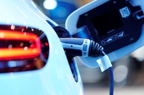 Electromovilidad: Programa enviará a 20 jóvenes a China a especializarse en la industria del litio