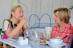 “Recordamos al Presidente Piñera”: el encuentro entre Evelyn Matthei y Cecilia Morel a horas de las elecciones