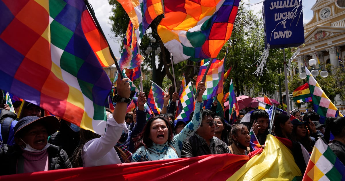 Bolivia inicia un giro económico: la transición del estatismo al capitalismo en un terreno minado