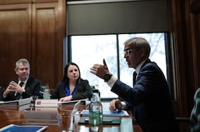 Cordero y Steinert afinan traspaso del Ministerio de Seguridad tras extensa reunión clave