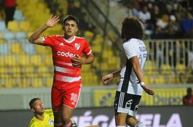 Un partidazo poco amistoso: Colo Colo no se saca la espina de River y sufre la eficacia de Solari