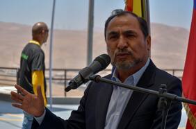 Alcalde de Alto Hospicio asegura que “están desbordados” con la inmigración y demanda mayor presencia del Estado