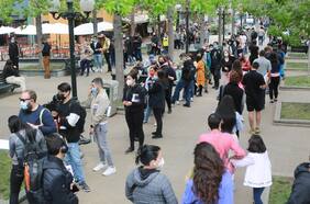 Gobierno evalúa medidas para elevar restricciones a no vacunados