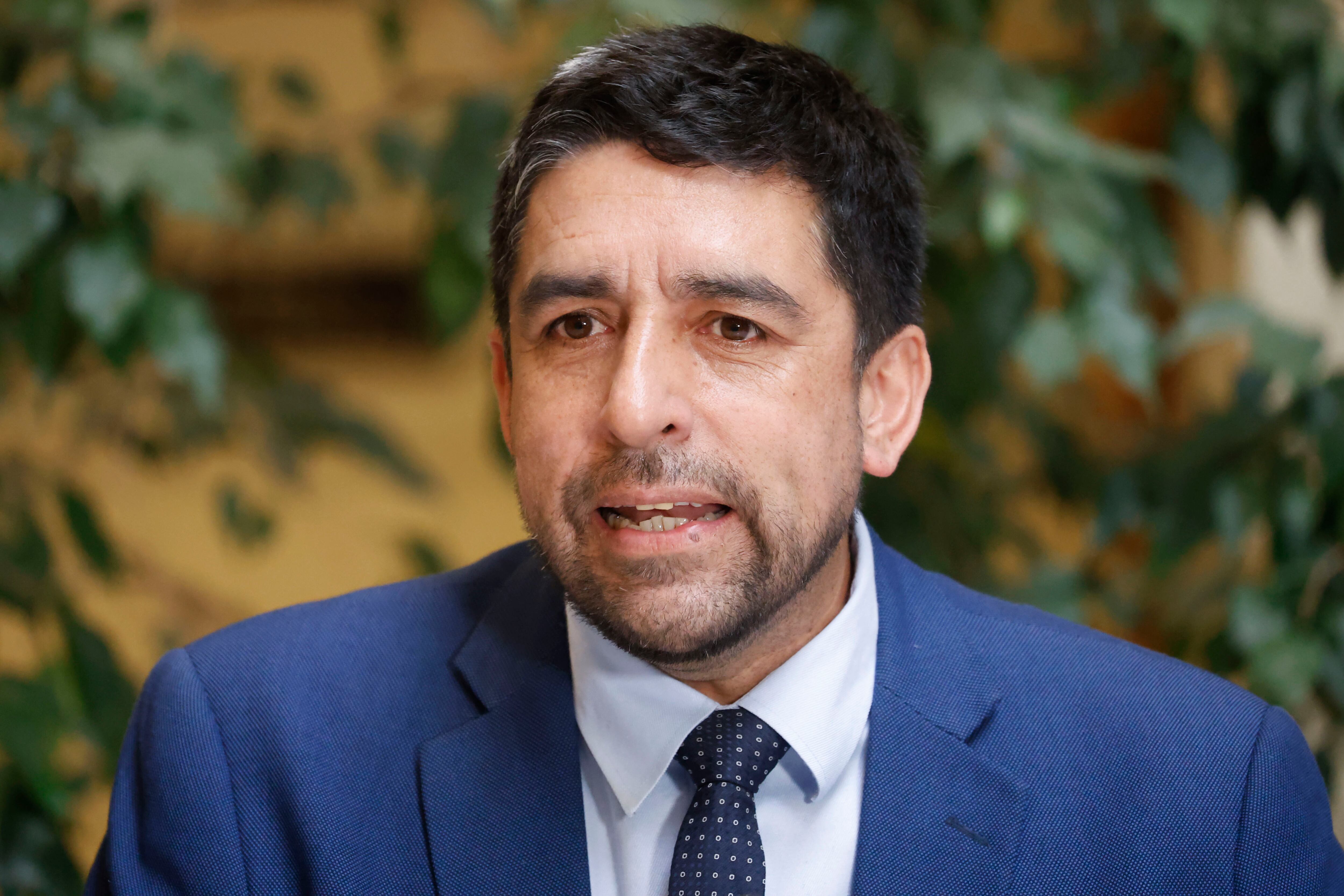 Democracia Cristiana cuestiona proceso de reclutamiento de funcionarios públicos impulsado por el equipo de Kast