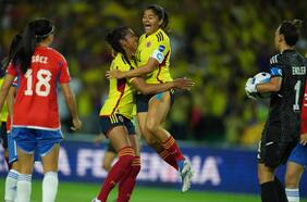 Las Rojas tropiezan feo ante Colombia y solo les queda ser quintas para optar al Mundial