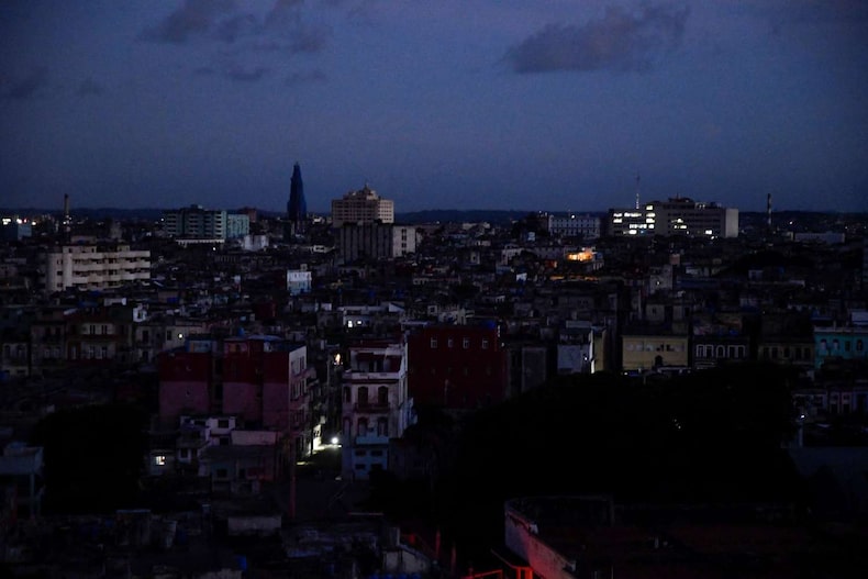Cuba without light