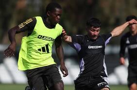 “Tiene velocidades máximas de nivel mundial”: quién es Manley Clerveaux, el delantero haitiano al que citó Almirón en Colo Colo