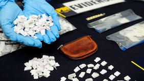 Detienen a adolescente por tráfico de drogas: incautaron más de 3 mil dosis de cocaína de su domicilio en Hualpén