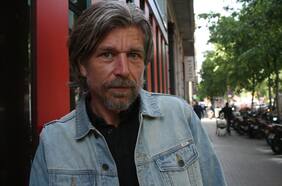 Karl Ove Knausgård, y su viraje cósmico a la ficción
