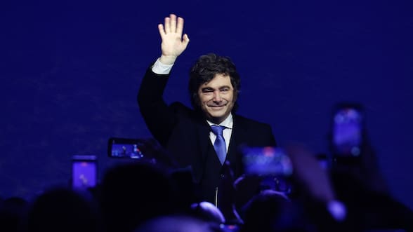 Gobierno evita abordar declaraciones de Milei tras críticas de la oposición y Chile Vamos