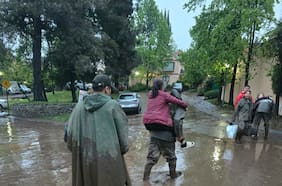 Gobierno anuncia refuerzo de vigilancia policial por viviendas evacuadas tras aluvión en Las Condes