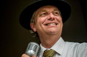 Manifiesto Presidencial de José Antonio Kast: “Con Pinochet nos habríamos tomado un tecito en La Moneda”