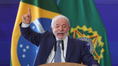 “El primero en hacer teletrabajo en un Mundial”: la dura crítica de Lula a Neymar