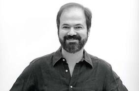 Escritor mexicano Juan Villoro realizará charlas en nuestro país