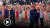 Trump en China: cientos de “bulliciosos” niños recibieron al mandatario y su cara lo dice todo