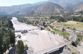 Aumenta el volumen de deshielo: esta será la disponibilidad de agua en Santiago en el verano