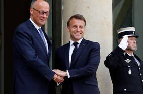 Macron recibe a Merz y anuncian la creación de un consejo conjunto de seguridad de defensa