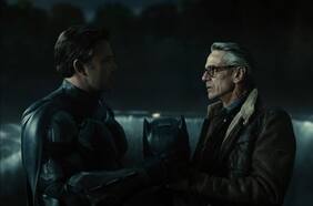 Jeremy Irons todavía no ve el Snyder Cut, pero cree que no podría ser peor que la versión cinematográfica de Justice League