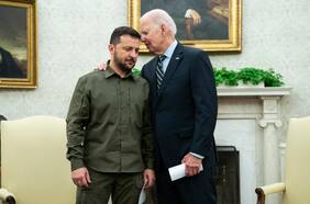 “Ayudará a salvar vidas ucranianas”: Biden anuncia nuevo paquete de asistencia militar al reunirse con Zelensky