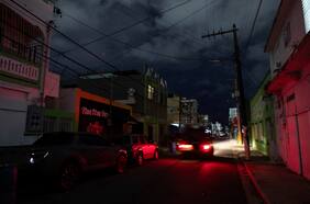 Un año nuevo en la oscuridad: casi 1,3 millones de personas en Puerto Rico estuvieron sin luz tras apagón masivo en la isla