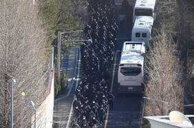 Corea del Sur arresta a su presidente en un segundo intento: Fueron necesarios 1.000 policías