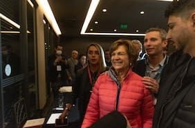 Evópoli da a conocer su nómina de precandidatos al Congreso y ratifica apoyo a Matthei ante descuelgues en RN