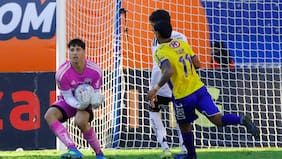 “Está verde; es bueno de verdad”: el mensaje de Arturo Vidal tras la primera titularidad de Gabriel Maureira en Colo Colo