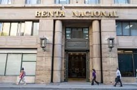 CMF multa a aseguradora por comercializar pólizas con agentes no habilitados