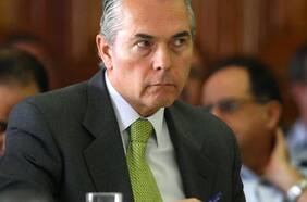 El último general: Rutherford ordena la detención del excomandante en jefe Óscar Izurieta por mal uso de gastos reservados