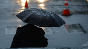 Sistema frontal mantiene 10 alertas rojas: hay dos fallecidos y casi 6 mil personas aisladas
