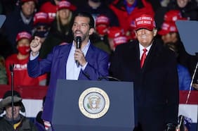 Trump afirma que su hijo Donald se está recuperando del coronavirus